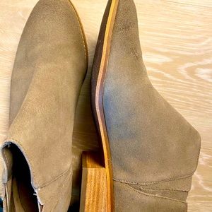 BP. grey booties